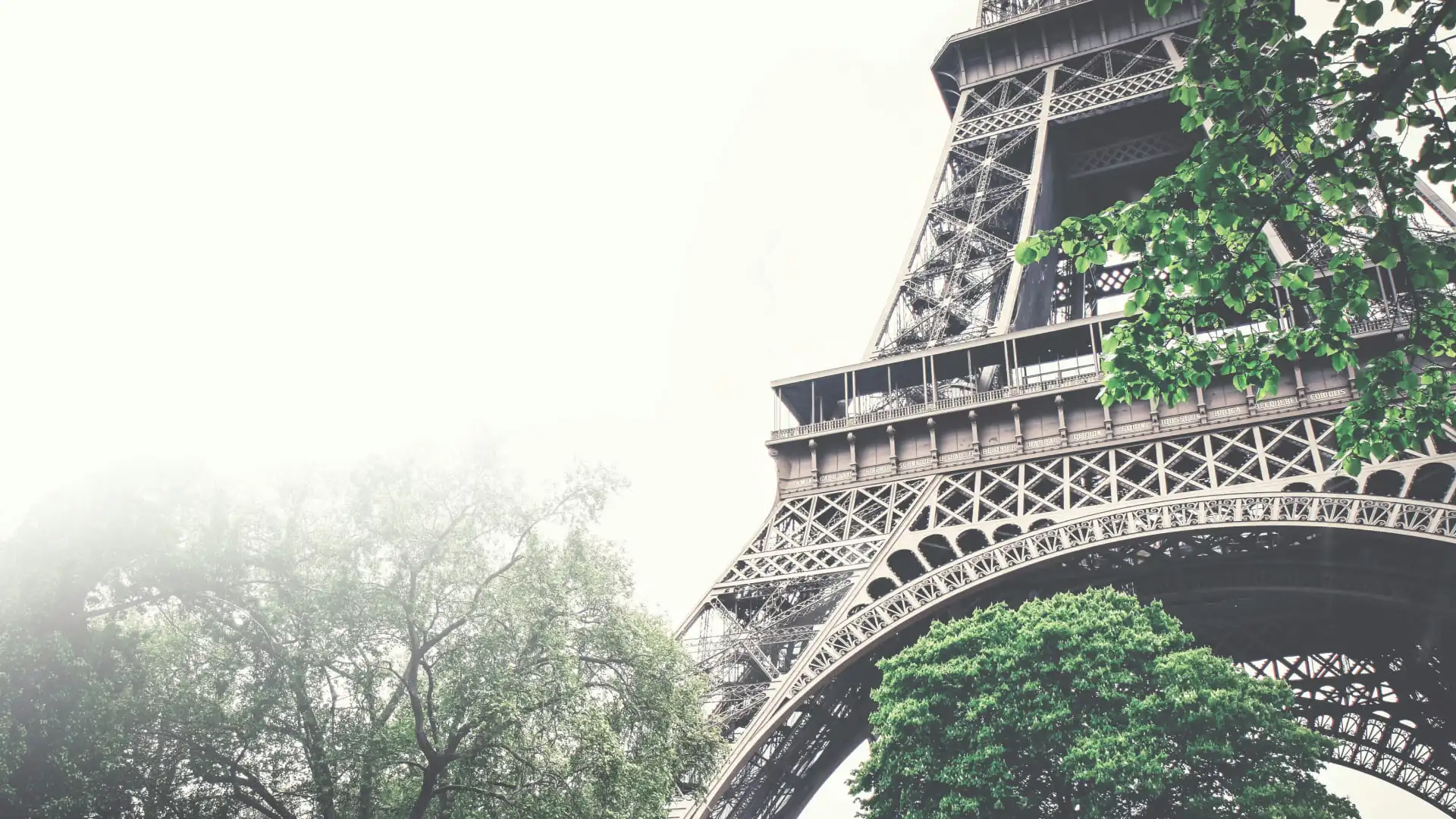 Background Eiffel Tower